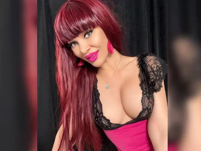 GlamourRosie Public Pic 3