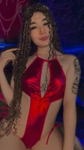 🍑😈👅🫣 de Sophie_LS  2 Imagens