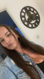 CurvaceousCourtneyUK Public Foto 2