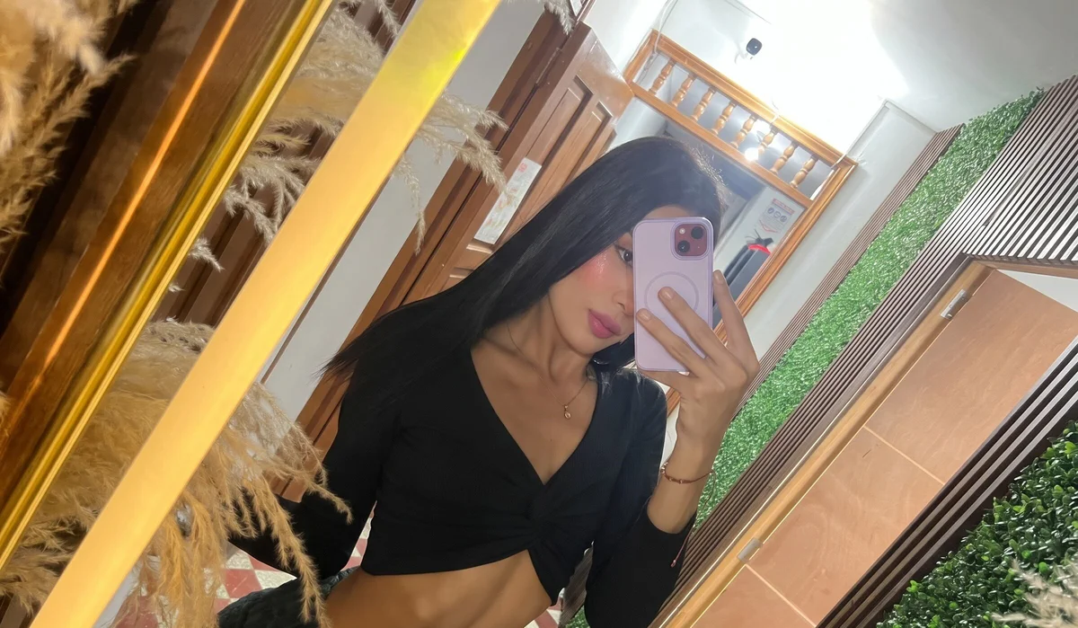 Nikki_Vesper Poză populară 958