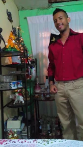 Red at Christmas de MatBrussel  2 Imagens