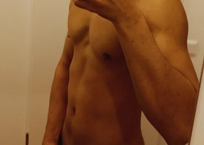 otto2028 xXx Pic 2