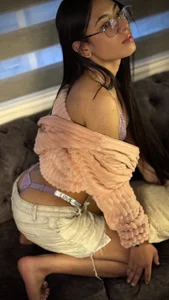 Becky_G Ellegance Gambar 2