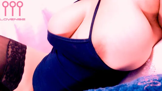 Honey_Lucy1 Public Pic 6