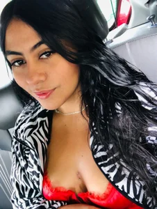 Mia_cm Red horny Pic 3