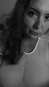 MonyFetish Public Pic 5