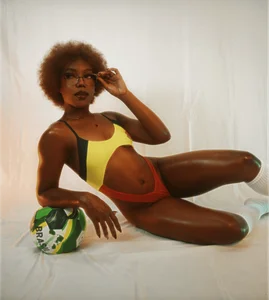 Frida-kiroga LATINA FIFA💛💙❤️ slika 6