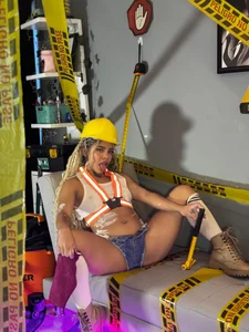 hannachris- THIS WAS A HARD DAY IN THE INDUSTRY Pic 6