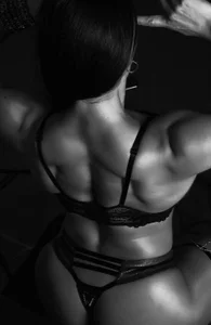 Khloe_Rossich KNOW ME Pic 5