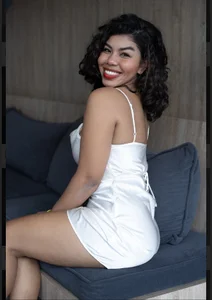 Melina_Ferrer1 would you go out on a date with me? Pic 3