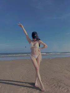 Amee_ Public slika 2