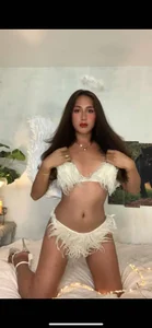 MissVeraa mella . fénykép