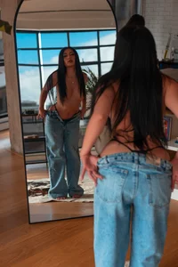 Miller_Vanessa_ A glamorous girl ✨🖤🤍 صورة واحدة|Miller_Vanessa_ A glamorous girl ✨🖤🤍 صورتان|Miller_Vanessa_ A glamorous girl ✨🖤🤍  2 صور|Miller_Vanessa_ A glamorous girl ✨🖤🤍  2 صورة