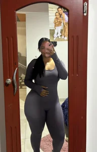MelanyRodas Public Pic 3