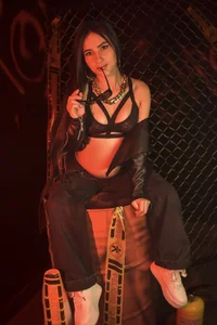 _alana_grey_ DANGER 🧯🔥 Foto 3