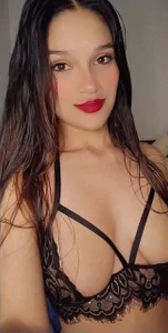 Roxxi_2110 Public Foto