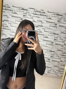 Kiss for you de LunaLoops  2 Imagens