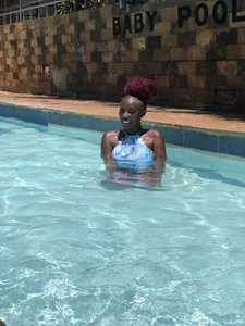 Aria_ah Swimming  6 снимка