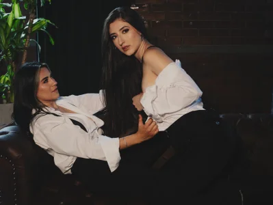 Sarajonnes4のMarcy&Saraの枚の写真