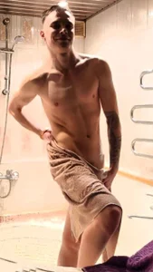 TwinkWhite: Public ( 4 фото)