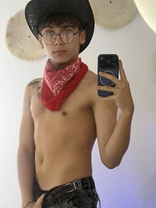 Damon_wolfe A COLOMBIAN COWBOY💛💙❤️ รูป 
