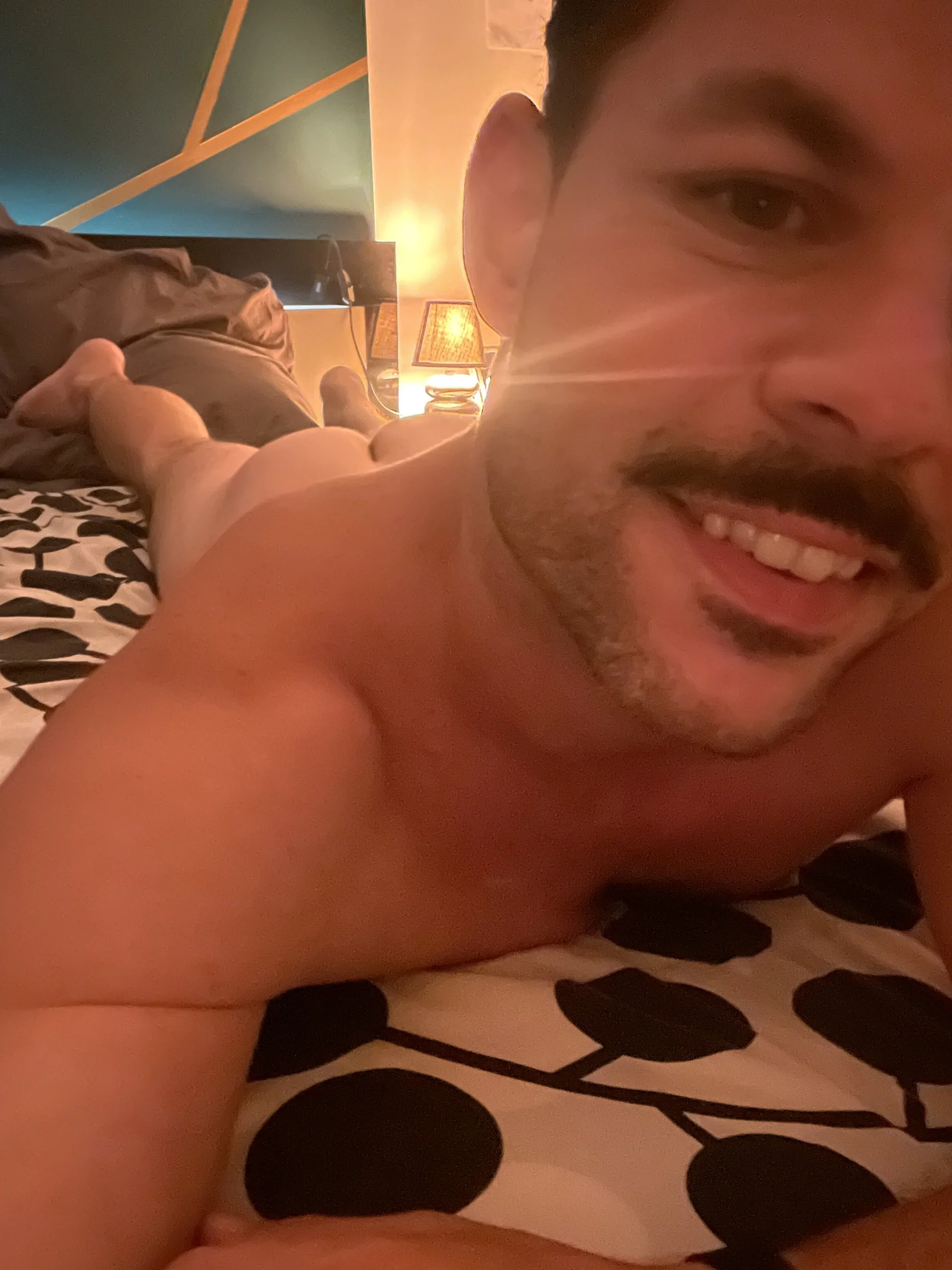 Lulu_moustache Bienvenue . fénykép