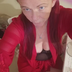 Busty-Belfast-Irish-Girl's photo