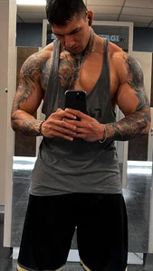 Shane_Clay Public صورة واحدة|Shane_Clay Public صورتان|Shane_Clay Public  2 صور|Shane_Clay Public  2 صورة