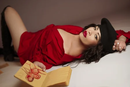 xinamora dreaming in paris Bilde 5