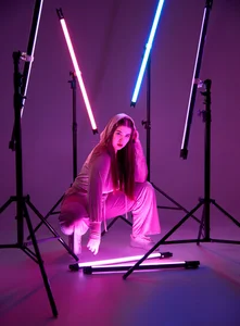 Zdjęcia PixelGoddess Neon Girl:  4