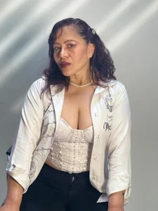 Charlot_Milf__ Public Bilde 6