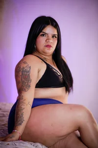 Zdjęcia emma_sexxy SEXY LEGS WITH ASS 🫦❤️:  4