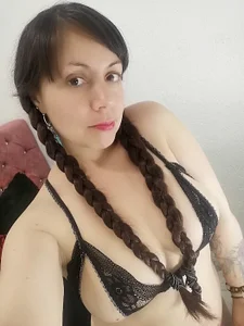 Astarte1349 my wet skin for you Kuva