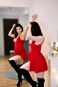 Britney_Lynn Santa’s Favorite Gift Pic 2