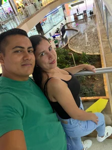 Public de Emily_and_Sebastiannn  2 Imagens