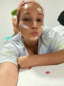 my face when natural 😊😊 you like ? de amber_demons2021  6 Imagens