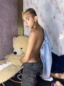 alejandro_boyx18 Boy Cute Kuva 2