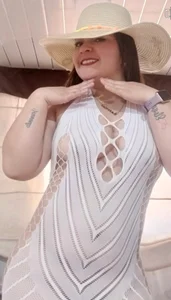 REYNITTA_FULL_ Public Foto