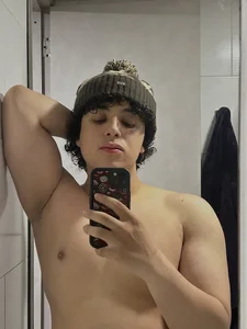 thomssyshelvy Public Immagine  6