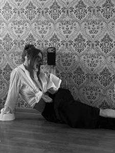 Redhead_Shark_new Would you like to have a secretary like me?) Poză 4