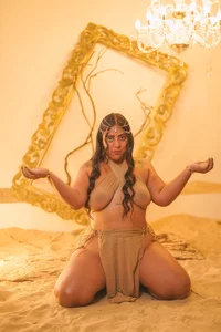 ShelyEvans__ 👑 Queen of the Sands รูป  2
