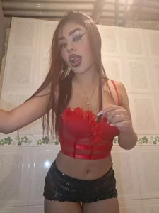 Chloe_wish1 Public  3টি ছবি