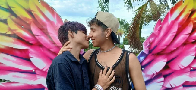 🔥 Walking Desire 🖤 de spicy_adonhis  3 Imagens