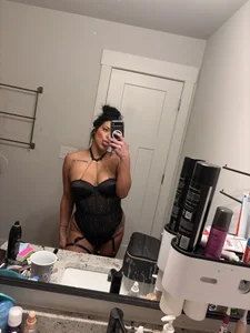 Vixenredd Public Pic 6
