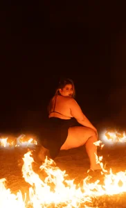 EYMI_TOMSOM Eymi on Fire🔥💥 Foto 2