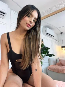 Nicole_Whittee HEY THERE🩷 Pic 5