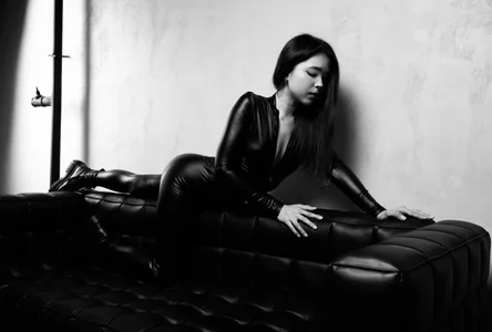 PlumyBun Leather jumpsuit ❤️‍🔥 Foto 2