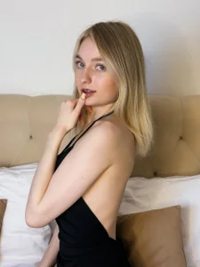 IsabelleDurand The feminine me🌹 Pic 7