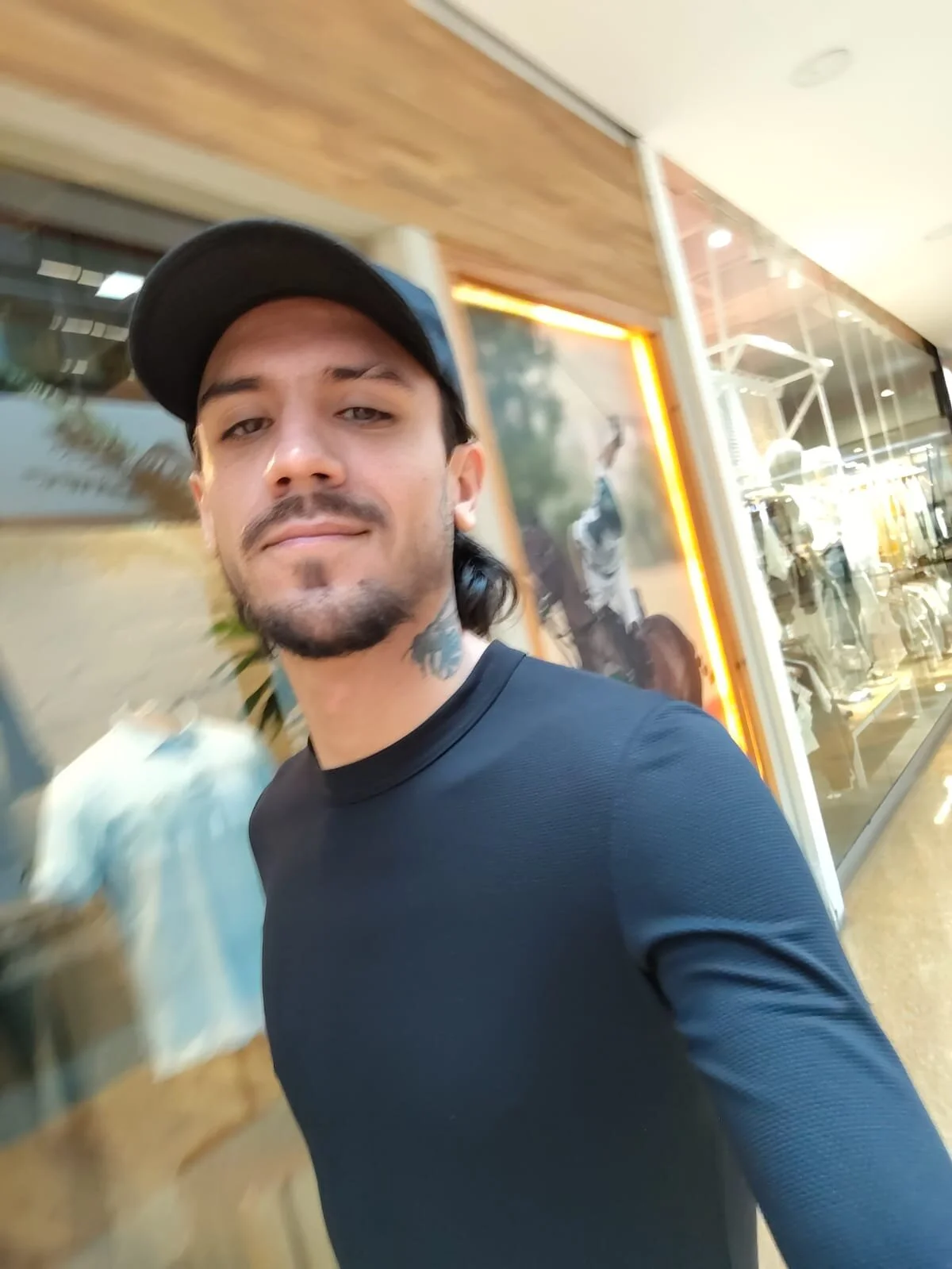 DannyperlazaThis is me 😜图片