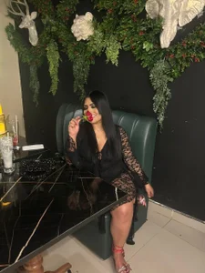 kyana_cream A Night Full of Love 🖤 Pic 2